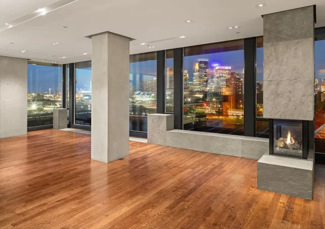 Photo 4 of Condo for sale at 301 Kenwood Pkwy #801, Minneapolis, MN 55403 | MLS# 7135004 | Listing updated on 2026-09-11