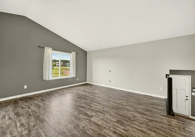 Photo 3 of Single family home for sale at 5526 Harvest Lake Dr NW, Rochester, MN 55901 | MLS# 7135158 | Listing updated on 2026-09-11