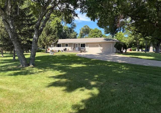Photo 1 of Single family home for sale at 202 4th Street, De Graff, MN 56271 | MLS# 7135180 | Listing updated on 2026-09-11