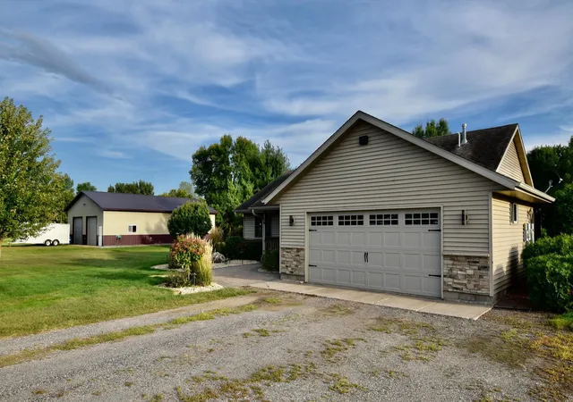 Photo 1 of Sale Pending at 8809 Green Meadow Rd, Milaca, MN 56353 | MLS# 7135272 | Listing updated on 2026-09-23