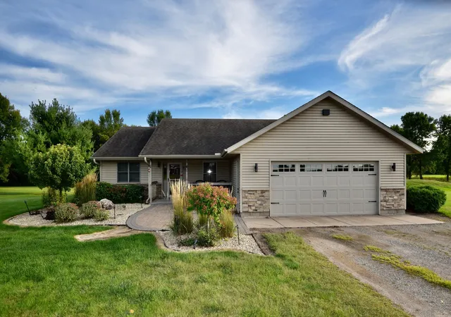 Photo 3 of Sale Pending at 8809 Green Meadow Rd, Milaca, MN 56353 | MLS# 7135272 | Listing updated on 2026-09-23