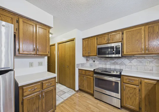 Photo 3 of Single family home for sale at 7018 43rd Street N, Saint Paul, MN 55128 | MLS# 7135728 | Listing updated on 2026-09-14