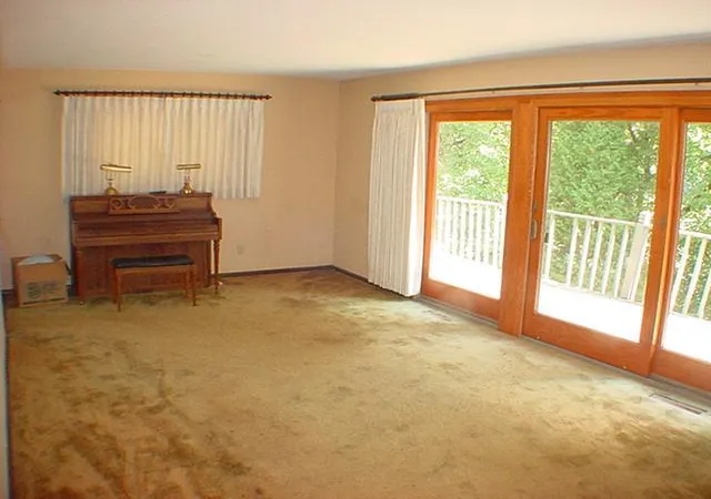 Photo 4 of Sale Pending at 1010 Kirkwood Ln N, Minneapolis, MN 55441 | MLS# 7135820 | Listing updated on 2026-09-09