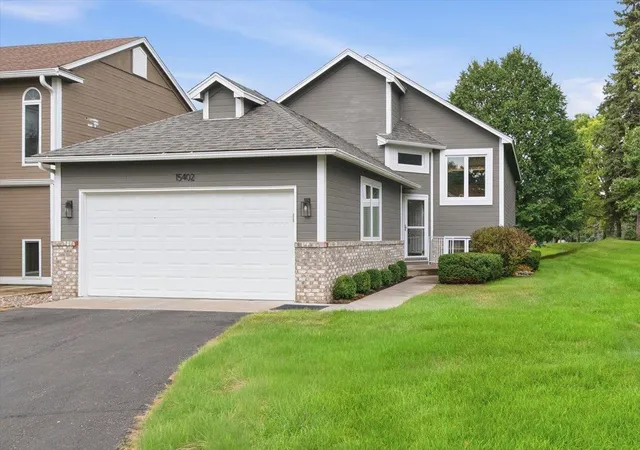 Photo 1 of Single family home for sale at 15402 Sussex Dr, Minnetonka, MN 55345 | MLS# 7135887 | Listing updated on 2026-10-21