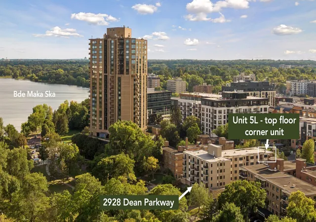 Listing Photo 2 - Condo for sale in building located at 2928 Dean Pkwy, Minneapolis, MN 55416 - Unit #5L