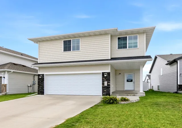 Photo 2 of Single family home for sale at 5444 Justice Dr S, Fargo, ND 58104 | MLS# 7135969 | Listing updated on 2026-09-10