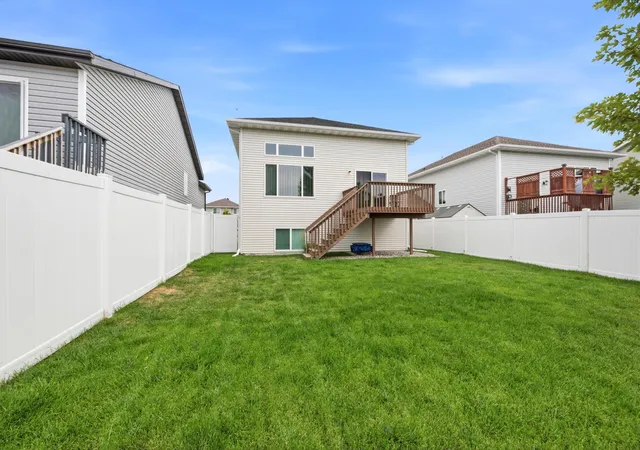 Photo 3 of Single family home for sale at 5444 Justice Dr S, Fargo, ND 58104 | MLS# 7135969 | Listing updated on 2026-09-10