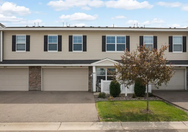 Photo 3 of Single family home for sale at 4839 Martingale Dr, Saint Paul, MN 55129 | MLS# 7136003 | Listing updated on 2026-10-27