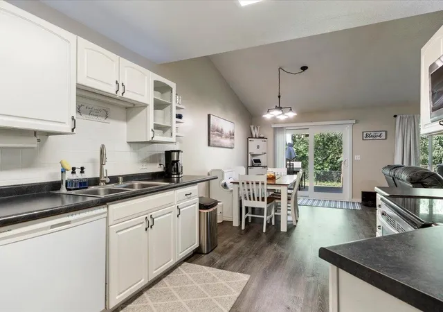 Photo 4 of Sale Pending at 14899 Wildflower Dr, Baxter, MN 56425 | MLS# 7136007 | Listing updated on 2026-09-11