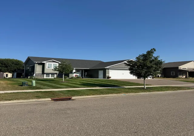Photo 2 of Single family home for sale at 3177 Kingston St, River Falls, WI 54022 | MLS# 7136041 | Listing updated on 2026-09-14