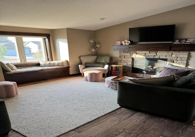 Photo 3 of Single family home for sale at 3177 Kingston St, River Falls, WI 54022 | MLS# 7136041 | Listing updated on 2026-09-14