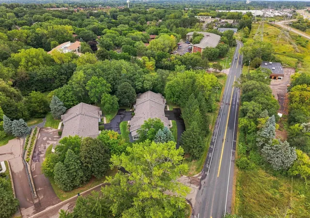 Photo 2 of Single family home for sale at 3102 Manitou Dr, Saint Paul, MN 55110 | MLS# 7136048 | Listing updated on 2026-10-07
