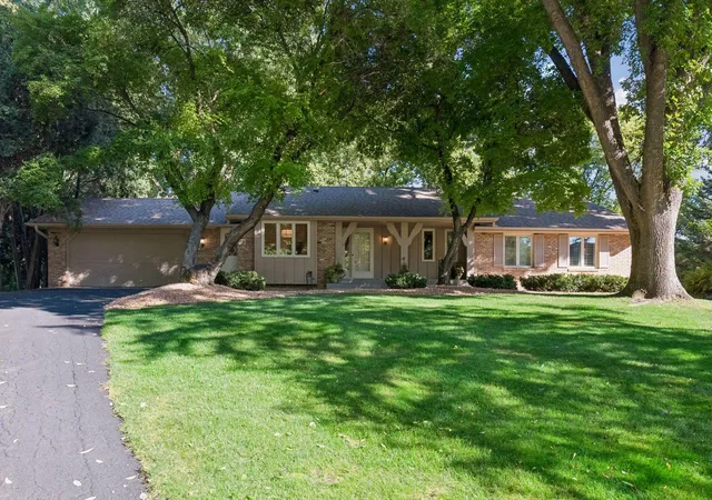 Photo 1 of Sale Pending at 6619 Londonderry Dr, Minneapolis, MN 55436 | MLS# 7136100 | Listing updated on 2026-09-14
