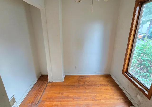 Photo 3 of Sale Pending at 4934 Newton Ave N, Minneapolis, MN 55430 | MLS# 7136179 | Listing updated on 2026-09-24