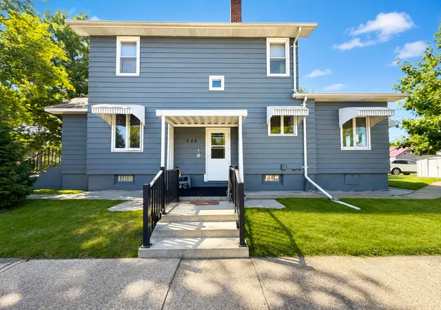 Photo 2 of Single family home for sale at 502 W 3rd Avenue, Keewatin, MN 55753 | MLS# 7136188 | Listing updated on 2026-09-11
