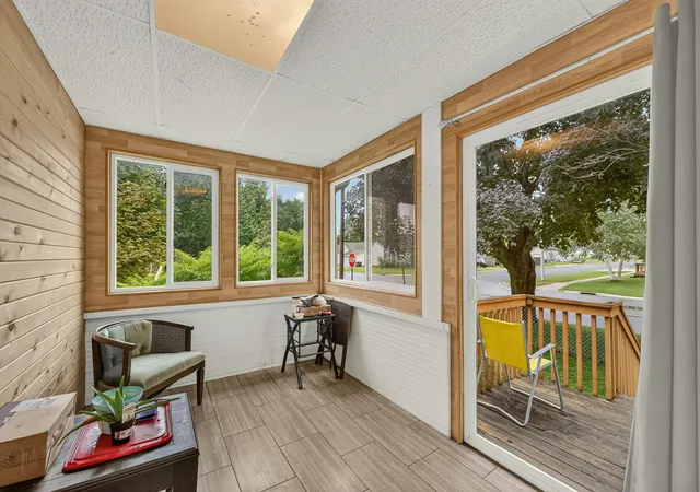 Photo 4 of Single family home for sale at 300 Irvin St, West Concord, MN 55985 | MLS# 7136208 | Listing updated on 2026-09-11