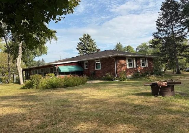 Photo 3 of Sale Pending at 1445 Floral Dr W, Saint Paul, MN 55112 | MLS# 7136321 | Listing updated on 2026-09-14