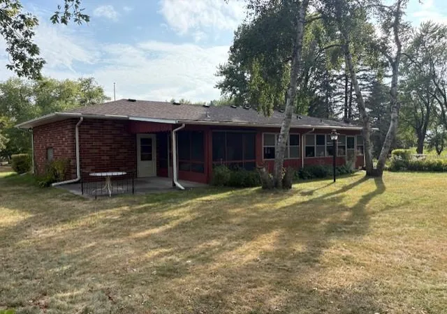 Photo 4 of Sale Pending at 1445 Floral Dr W, Saint Paul, MN 55112 | MLS# 7136321 | Listing updated on 2026-09-14