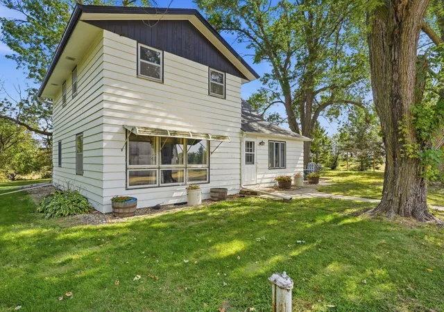 Photo 3 of Single family home for sale at 4165 180th Street, Lester Prairie, MN 55354 | MLS# 7136328 | Listing updated on 2026-09-15