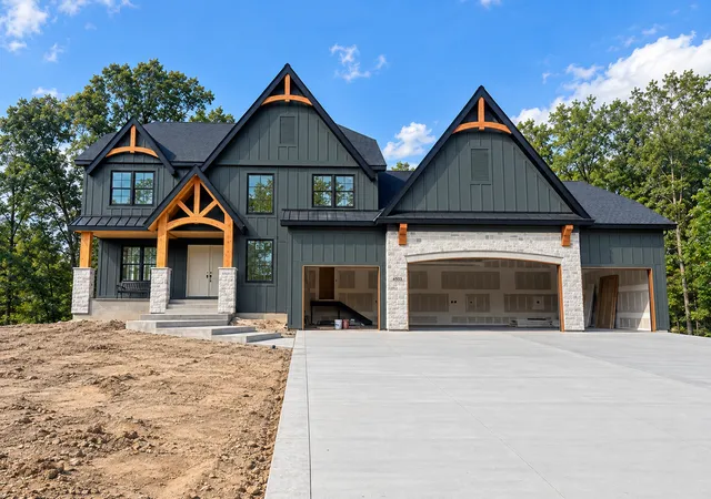 Photo 1 of Mansion for sale at 4933 149th Avenue Ne, Andover, MN 55304 | MLS# 7136351 | Listing updated on 2026-10-02
