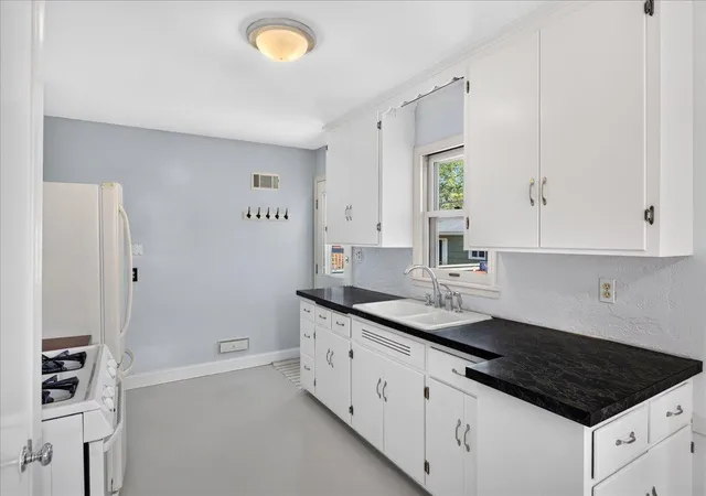 Photo 3 of Sale Pending at 6009 13th Avenue S, Minneapolis, MN 55417 | MLS# 7136358 | Listing updated on 2026-09-14