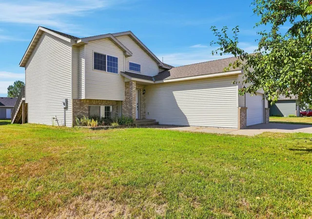 Photo 2 of Single family home for sale at 605 7th Avenue Sw, Rice, MN 56367 | MLS# 7136361 | Listing updated on 2026-09-10