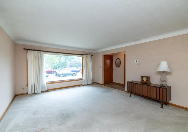 Photo 3 of Single family home for sale at 1015 Lafond Ave, Saint Paul, MN 55104 | MLS# 7136385 | Listing updated on 2026-09-11