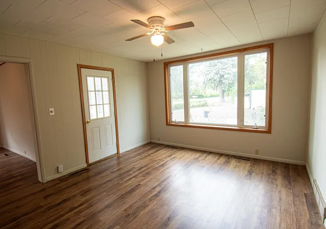 Photo 3 of Single family home for sale at 621 1st Street E, Thief River Falls, MN 56701 | MLS# 7136442 | Listing updated on 2026-10-13