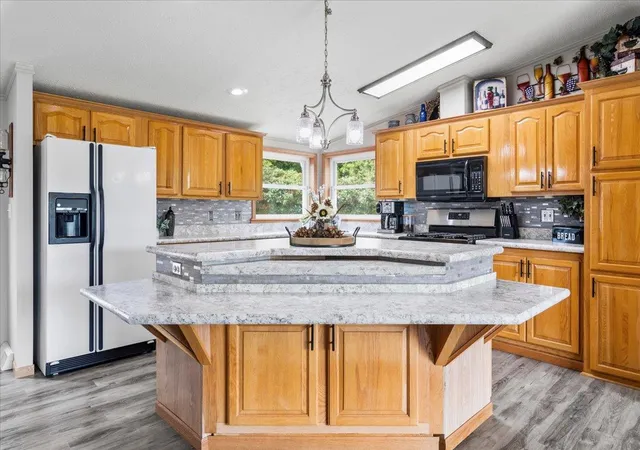 Photo 4 of Sale Pending at 4460 Timber Shrs Ct SW, Alexandria, MN 56308 | MLS# 7136445 | Listing updated on 2026-09-10