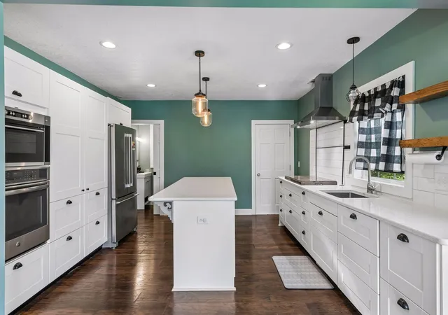 Photo 3 of Single family home for sale at 1022 2nd Street, Kenyon, MN 55946 | MLS# 7136490 | Listing updated on 2026-09-14