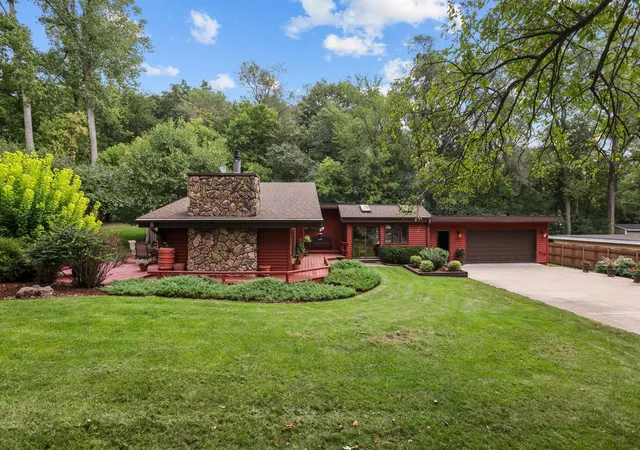 Photo 3 of Single family home for sale at 1690 Woodbury Rd, Newport, MN 55055 | MLS# 7136571 | Listing updated on 2026-10-04