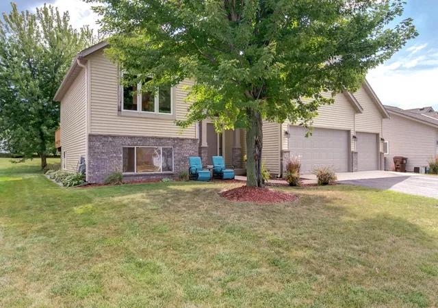 Photo 1 of Sale Pending at 1509 English Ave Nw, New Prague, MN 56071 | MLS# 7136599 | Listing updated on 2026-09-10