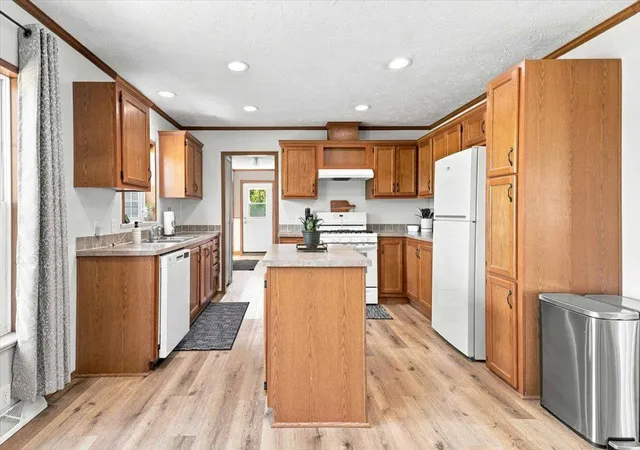 Photo 4 of Sale Pending at 217 Fish Lake Dr, Mora, MN 55051 | MLS# 7136636 | Listing updated on 2026-10-07