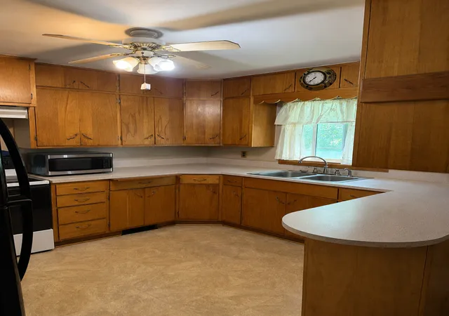 Photo 3 of Sale Pending at 621 7th Avenue N, Sauk Rapids, MN 56379 | MLS# 7136703 | Listing updated on 2026-09-11