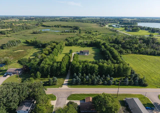 Photo 4 of Single family home for sale at 1617 9th Street W, Albert Lea, MN 56007 | MLS# 7136814 | Listing updated on 2026-09-15