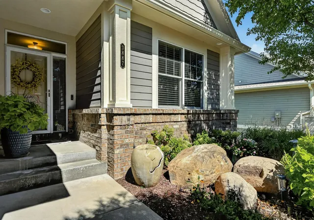 Photo 2 of Single family home for sale at 3887 Berkshire Rd Sw, Rochester, MN 55902 | MLS# 7136945 | Listing updated on 2026-09-10
