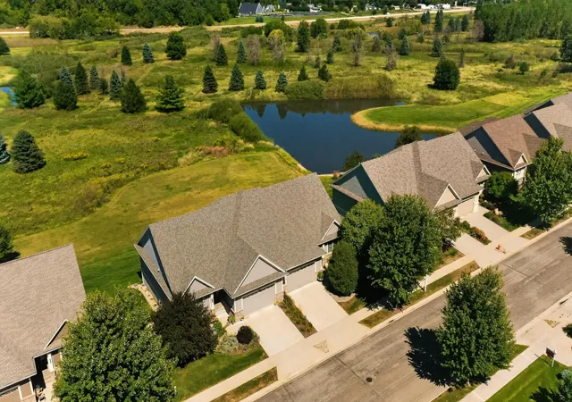 Photo 3 of Single family home for sale at 3887 Berkshire Rd SW, Rochester, MN 55902 | MLS# 7136945 | Listing updated on 2026-09-10