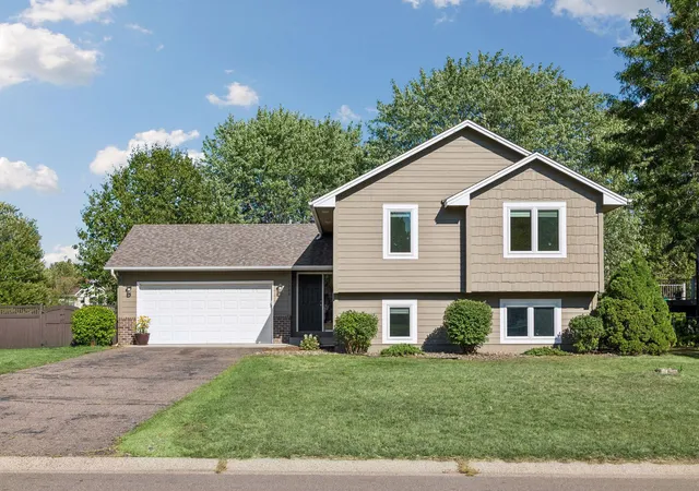 Photo 1 of Sale Pending at 17200 Fieldcrest Ave, Farmington, MN 55024 | MLS# 7137054 | Listing updated on 2026-09-14
