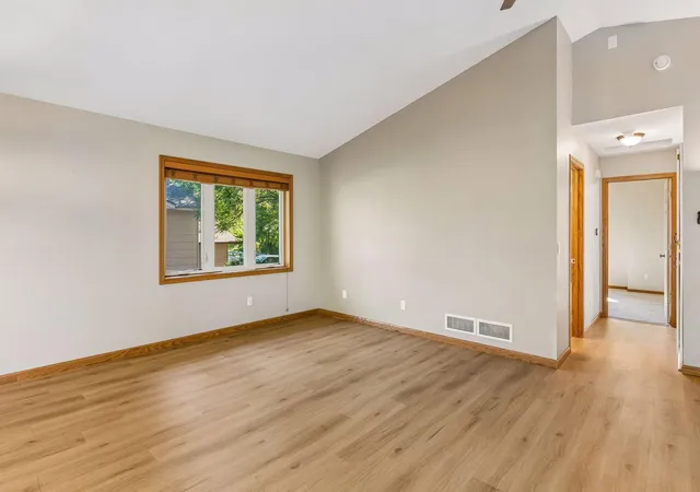 Photo 2 of Sale Pending at 17200 Fieldcrest Ave, Farmington, MN 55024 | MLS# 7137054 | Listing updated on 2026-09-14