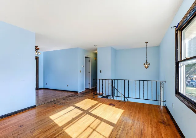 Photo 4 of Single family home for sale at 4383 Garden Trl, Saint Paul, MN 55123 | MLS# 7137067 | Listing updated on 2026-09-18