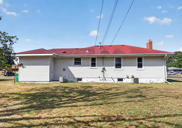 Photo 3 of Sale Pending at 6324 France Ave N, Minneapolis, MN 55429 | MLS# 7137097 | Listing updated on 2026-09-09