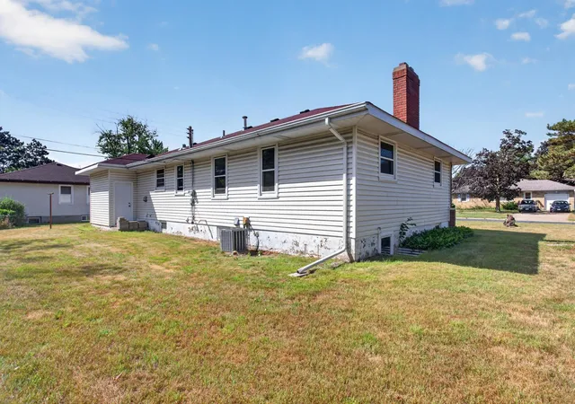 Photo 3 of Sale Pending at 6324 France Ave N, Minneapolis, MN 55429 | MLS# 7137097 | Listing updated on 2026-09-09