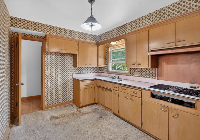 Photo 4 of Sale Pending at 6324 France Ave N, Minneapolis, MN 55429 | MLS# 7137097 | Listing updated on 2026-09-09