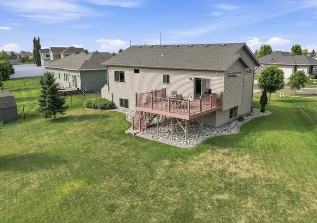 Photo 3 of Single family home for sale at 5004 Loden Ct S, Fargo, ND 58104 | MLS# 7137112 | Listing updated on 2026-09-14
