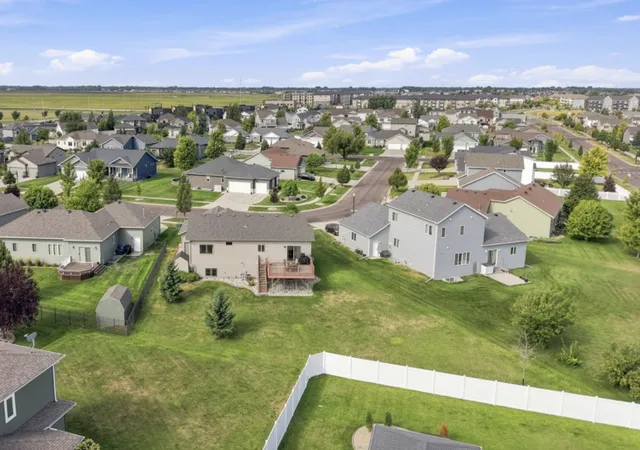 Photo 3 of Sale Pending at 5004 Loden Ct S, Fargo, ND 58104 | MLS# 7137112 | Listing updated on 2026-10-14