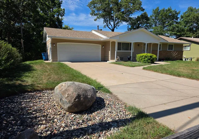 Photo 2 of Single family home for sale at 10 W Golden Lake Rd, Circle Pines, MN 55014 | MLS# 7137128 | Listing updated on 2026-09-11