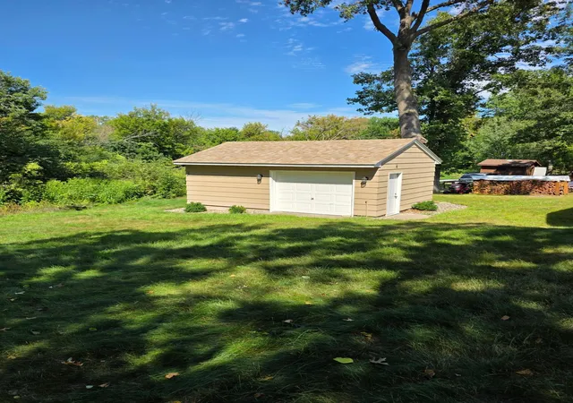 Photo 4 of Single family home for sale at 10 W Golden Lake Rd, Circle Pines, MN 55014 | MLS# 7137128 | Listing updated on 2026-09-11