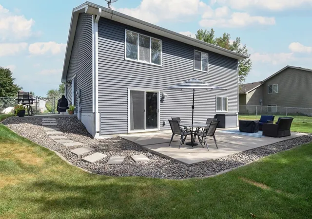 Photo 4 of Sale Pending at 882 115th Avenue NE, Minneapolis, MN 55434 | MLS# 7137276 | Listing updated on 2026-09-15