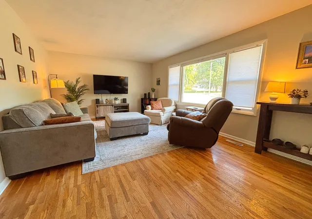 Photo 3 of Single family home for sale at 1116 E Mount Faith Ave, Fergus Falls, MN 56537 | MLS# 7137419 | Listing updated on 2026-09-09