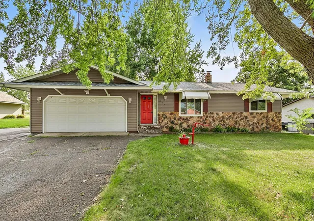 Photo 2 of Single family home for sale at 610 24 1/2 Ave Ne, Sauk Rapids, MN 56379 | MLS# 7137758 | Listing updated on 2026-09-28